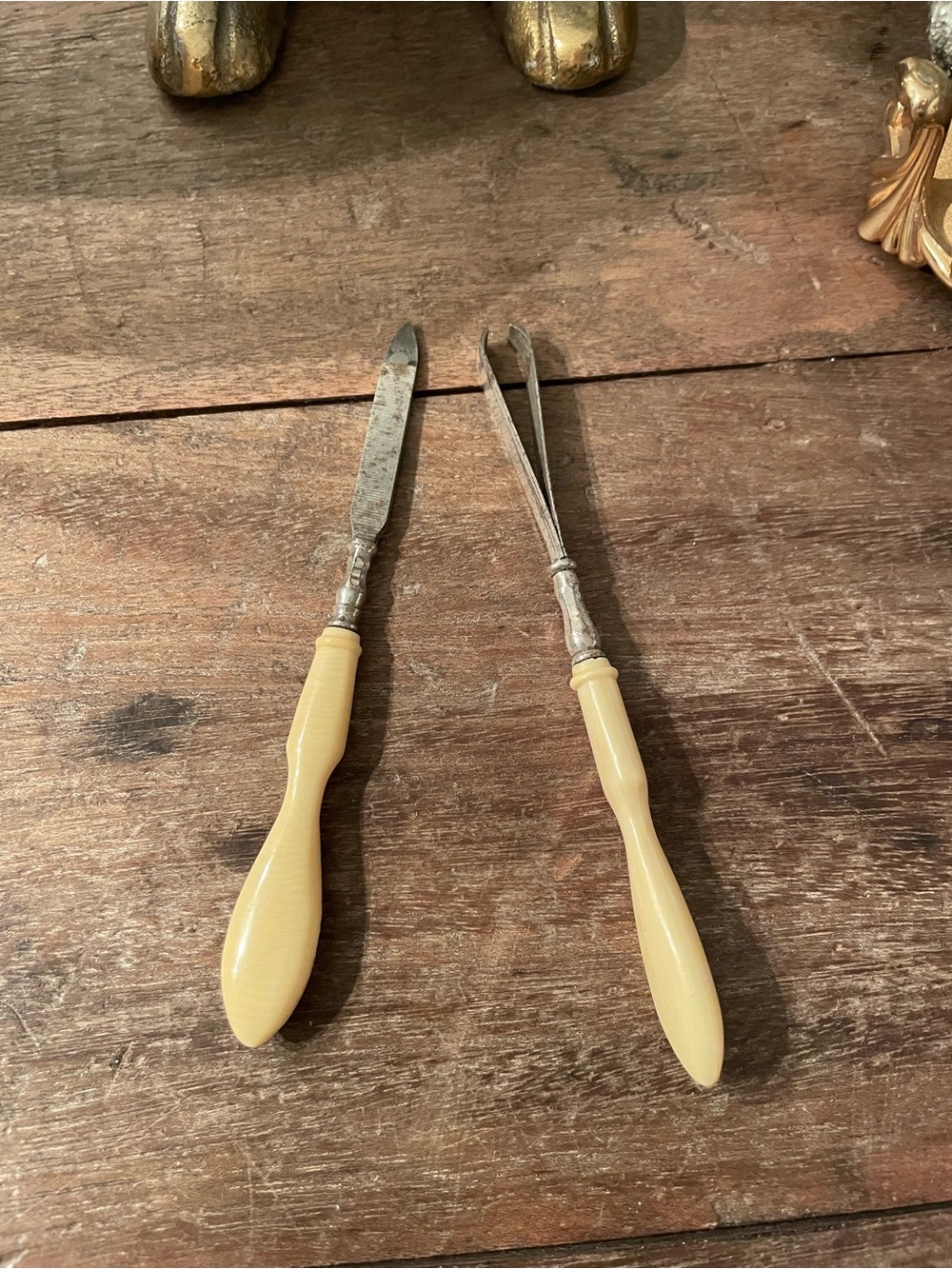2-Piece Vintage Vanity Metal Manicure Tool Set, Ivory Nail File & Cuticle Pusher